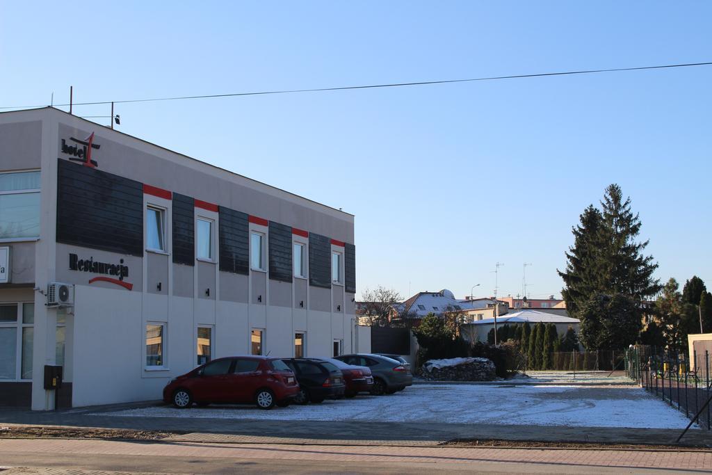 Hotel 1 Płock Exterior foto